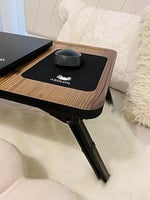Axolotl Foldaway Telefon ve Tablet Bölmeli Katlanır Ayaklı Laptop Sehpası Notebook Bilgisayar Çalışma Masa Lidya