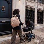 Baby On Board Agathe 16L Bebek Bakım Çantası – Alt Değiştirme Matı, Termal Biberon Cebi ve Booster Oturma Kemeri