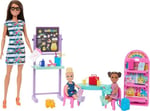 Barbie Bebekler ve Aksesuarlar Bir yetişkin ve iki küçük bebek ile 20'den fazla aksesuardan oluşan Barbie Okulumu Seviyorum oyun seti HRG85