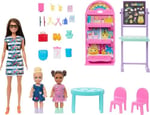 Barbie Bebekler ve Aksesuarlar Bir yetişkin ve iki küçük bebek ile 20'den fazla aksesuardan oluşan Barbie Okulumu Seviyorum oyun seti HRG85