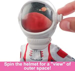 Barbie Deluxe Kariyer Bebek - Astronot Barbie Deluxe Kariyer Bebek - Astronot, tekerlekli keşif aracı ve uzay kaskı dahil 10 aksesuar HRG45