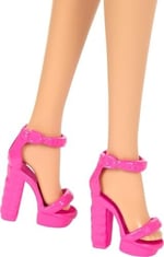 Barbie Fashionistas Doll #223 Sarışın Dalgalı Saçlı, Tamamen Saçtan Esinlenen Elbise ve Aksesuarlar, 65. Yıldönümü Koleksiyonluk Moda Bebek