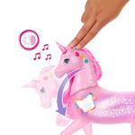 Barbie Işıltılı Tek Boynuzlu At oyuncağı, Düğmelerine basınca ve başını sevince etkinleşen 20 interaktif ışık, ses ve müzik kombinasyonu bulunan, JCP78