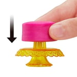 Barbie Pasta Dükkanı Oyun Seti ve Pembe Saçlı 30 cm Minyon Bebek, Fırın Standı, Pasta Yapma Özelliği, 20'den Fazla Oyun Parçası, 3 Yaş ve Üzeri için (HGB73)