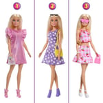 Barbie Sarışın bebek, kıyafetler, aksesuarlar, 25'ten fazla parça ve 3 kombinle 90 cm genişliğindeki Barbie'nin Rüya Gardrobu ve Bebek, HXD58