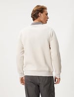 Basic Sweatshirt Polo Yaka Etiket Baskı Detaylı Ribanalı Şardonlu