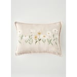 Bella Maison Daisy Volanlı Kenar Nakışlı Dekoratif Yastık Kılıfı Bej (35x50 Cm) Bej