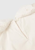 Benetton Kız Çocuk Krem Bebe Yaka Çiçek Motifli Kolları Fırfırlı Gömlek