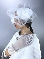 Beyaz Uzun Fiyonklu Eldiven Ve Beyaz Vualet Nikah Takımı