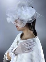 Beyaz Vualet Ve Beyaz Büyük Fiyonklu Eldiven Nikah Takımı
