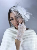 Beyaz Vualet Ve Beyaz Kısa Eldiven Nikah Takımı
