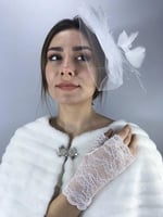Beyaz Vualet Ve Beyaz Kısa Eldiven Nikah Takımı