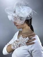 Beyaz Vualet Ve Beyaz Parmak Detaylı Eldiven Nikah Takımı
