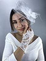 Beyaz Vualet Ve Beyaz Parmak Detaylı Eldiven Nikah Takımı