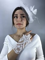 Beyaz Vualet Ve Beyaz Parmak Detaylı Eldiven Nikah Takımı