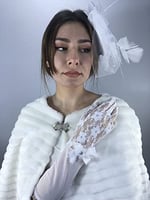 Beyaz Vualet Ve Beyaz Uzun Fiyonklu Eldiven Nikah Takımı