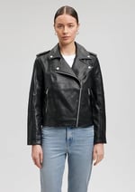 Biker Yaka Siya Suni Deri Ceket Fitted/Vücuda Oturan Kesim 1110221-900