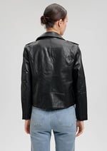 Biker Yaka Siya Suni Deri Ceket Fitted/Vücuda Oturan Kesim 1110221-900