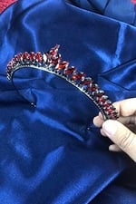 Bordo Rengi İnce Mekik Taşlı Gelin Kına Tacı