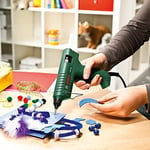Bosch Home and Garden PKP 18 E Elektrikli Sıcak Tutkal Tabancası, 200 V, Tutkal Çubuğu 1 Adet Ekstra Uzun Nozül, Yeşil