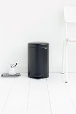 Brabantia Tret Çöp Kovası, İç Kovalı, Plastik, Çelik, plastik, mat siyah, 12 Liter - Seçenekler: 3 L, 3 Liter, 5 L, 5 Litre, 12 L, 12 Liter, 20 L, 20 litre...