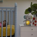 Bright Starts Peluş Fil Müzik ve Işıklar Sarılmak Bebek