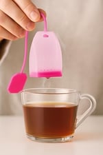 Busstier 2'li Paket Silikon Çay Demleme Süzgeci, Sallama Çay Poşeti Şeklinde Eğlenceli Tasarım, Paslanmaz Çelik İpli, Yeniden Kullanılabilir Bitki Çayı Demliği, Kolay Temizlenir Pratik Çay Süzgeci Set