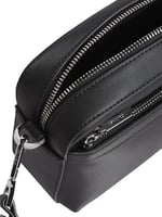 Calvin Klein CK MUST DBL STRAPS CAMERA BAG W Kadın Çanta, Siyah, Tek Beden