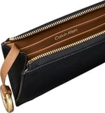 Calvin Klein foil logo top zip cardcase Kadın Cüzdan black/toasted coconut Tek Beden