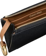 Calvin Klein foil logo top zip cardcase Kadın Cüzdan black/toasted coconut Tek Beden
