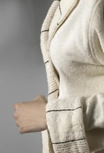 Carmine Robe Cream - Ekstra Yumusak, Modern ve Ozel Tasarim%100 Pamuk unisex SALYAKA Bornoz