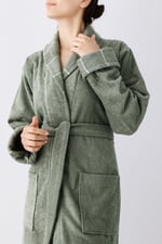 Carmine Robe Olive - Ekstra Yumusak, Modern ve Ozel Tasarim%100 Pamuk unisex SALYAKA Bornoz