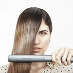 Cecotec Bamba RitualCare 890 Titanium Saç Düzleştirici, Titanyum Plakalar, 140-200°C Isı Ayarı, Otomatik Kapanma, 3 m Kablo, Silikon Plaka Koruyucu