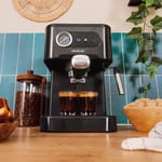 Cecotec Power Espresso 20 Pro espresso makinesi. 20 bar basınç, döner buhar çıkışı, 1.5 l su haznesi. Evde yüksek kaliteli espresso ve cappuccino