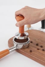 Çelik Ahşap 51 mm Espresso Makinesi Tamperi Barista Ekipmanı mt135