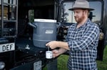 Coleman Daintree Extreme Sürahi Soğutucu | Taşınabilir Su Sürahisi ve İçecek Dispenseri, Dayanıklı Tasarım, Kolay Dökme Ağacı, Gri - Seçenekler: 10 litre varil, 2.7L Sürahi, 5.5L Sürahi, 15L Fıçı