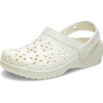 Crocs Classic Clogs With Floral Cut Out Design Takunyaunisex-yetişkin
