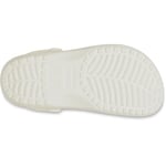 Crocs Classic Clogs With Floral Cut Out Design Takunyaunisex-yetişkin