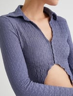 Crop Bluz Asimetrik Kesim Dokulu Slim Fit Uzun Kollu Gömlek Yaka Bürümcük