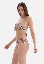Dagi Kadın Kaplı Bikini Üstü, Örme