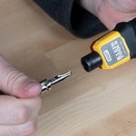 Darbeli matkap aleti, 66/110 bıçak, yaylı, süngü stilli MIM, çevirmeli ve kilitli, DATA Punchdown Klein Tools VDV427-300