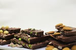Dark Brown Chocolates & Confections 250 Gr Karışık Sütlü Kırma Beyoğlu Çikolatası