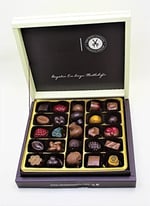 Dark Brown Chocolates & Confections Özel Hediyelik Serisi 500 Gr Kutuda Karışık Spesiyel Çikolata