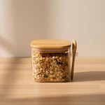 Deconox 600 ml Bambu Kapaklı ve Kaşıklı Kare Cam Kavanoz, Vakumlu Ahşap Kapaklı Baharatlık, Kendinden Kaşık Yuvalı Şeker, Kahve ve Banyo Tuzu Saklama Kabı