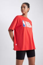 DeFacto Kadın Defacto Fit NBA Oversize Fit Kısa Kollu Tişört
