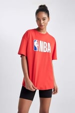 DeFacto Kadın Defacto Fit NBA Oversize Fit Kısa Kollu Tişört