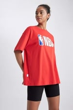 DeFacto Kadın Defacto Fit NBA Oversize Fit Kısa Kollu Tişört