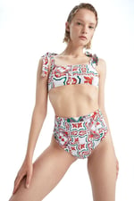 DeFacto Kadın Nefes İstanbul X Defacto Regular Fit Desenli Bikini Altı