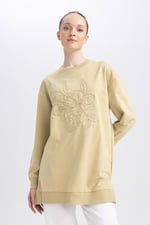 DeFacto Kadın Regular Fit Bisiklet Yaka İşlemeli Sweatshirt Kumaşı Sweatshirt Tunik