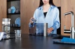 De'Longhi Orijinal EcoDecalk DLSC101 – Kahve makineleri ve tam otomatik kahve makineleri için kireç çözücü, 1 kireç giderme işlemi için evrensel kireç çözücü, biyolojik kökenli doğal ham maddeler